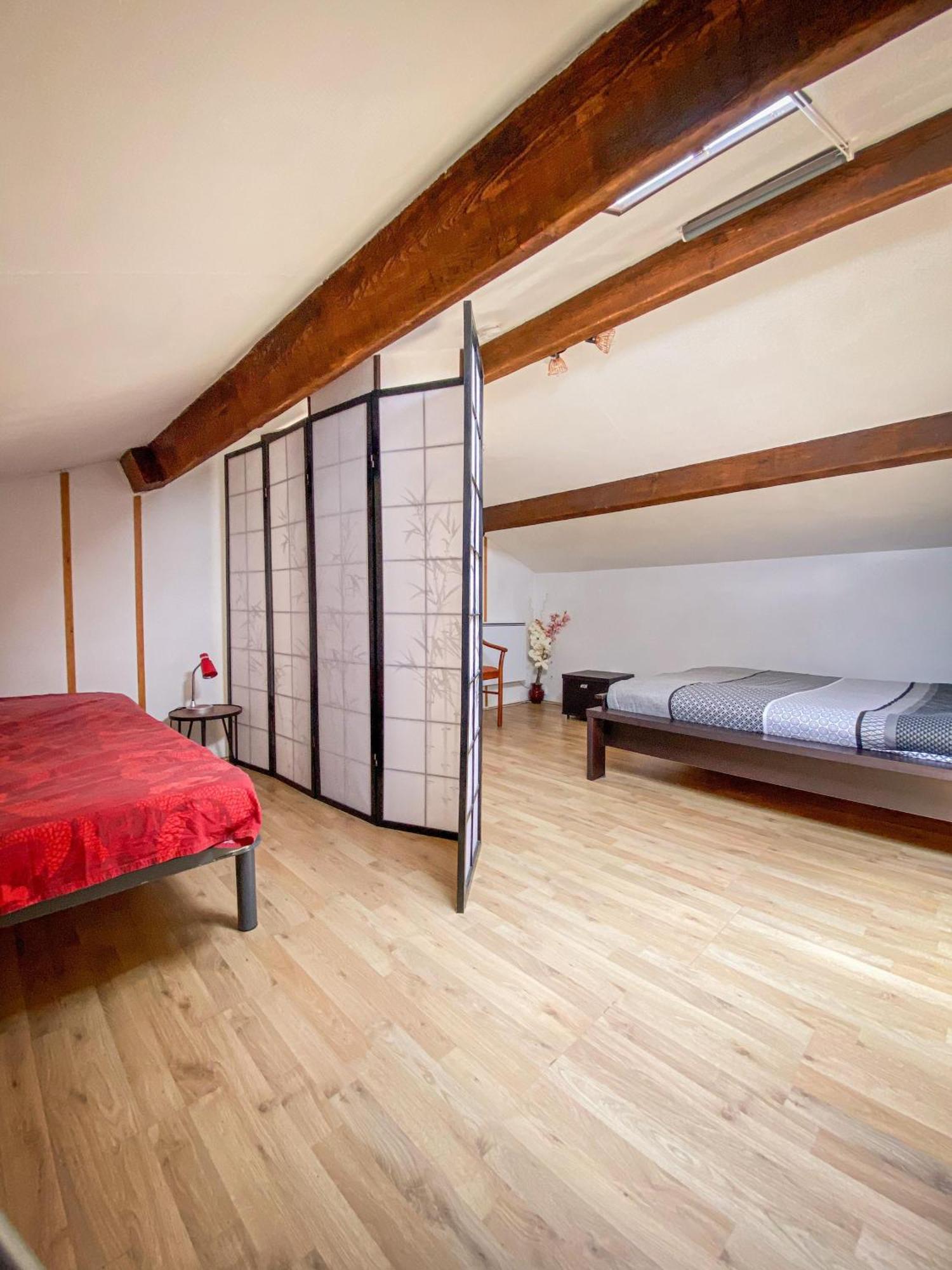 Ryokan Lankana Exideuil-sur-Vienne Екстериор снимка